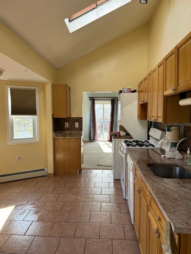 Photo - 111 Riverlawn Dr House