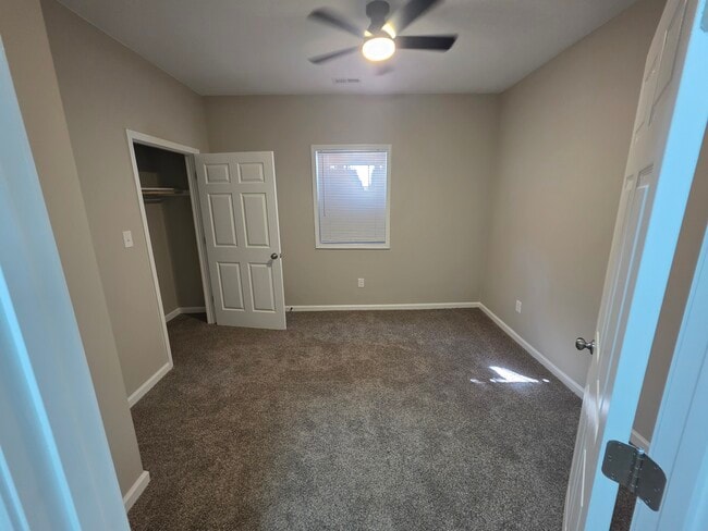 Photo - 1236 Algonquin Pky