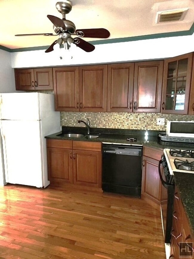 Photo - 64th Avenue Unit 3