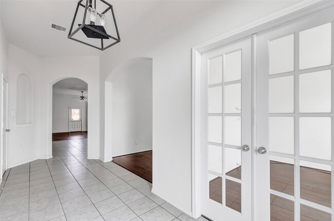 Photo - 319 American Black Bear Dr