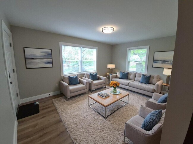Photo - 2668 Shaffer Ave