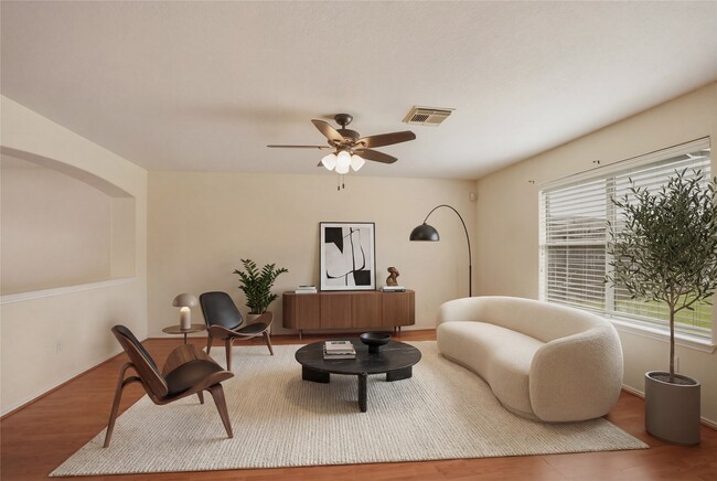 Photo - 630 Kiley Dr