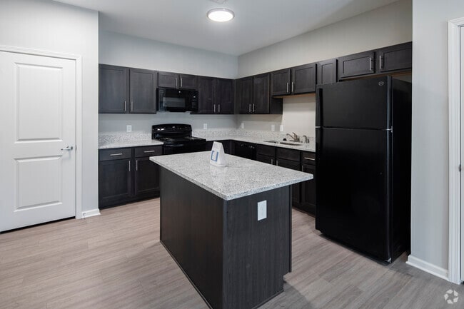 3BR, 2BA - 1,256