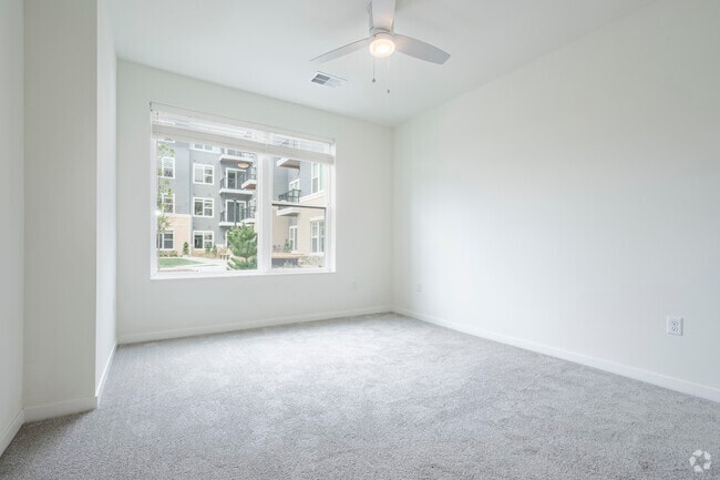 3BR, 2BA - 1232SF - Bedroom
