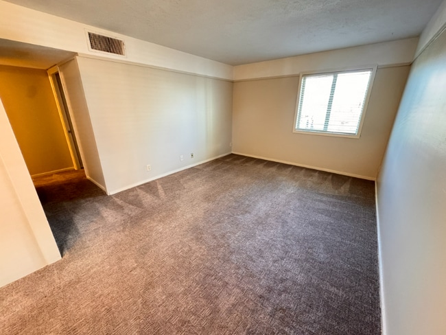 Photo - 1425 G St Unidad 6