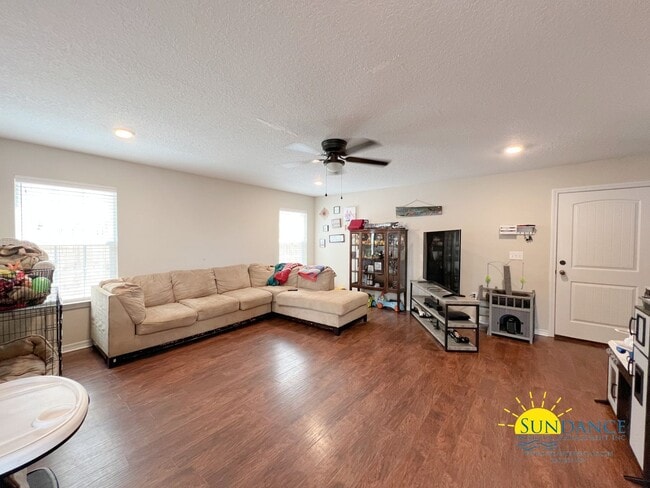 Photo - Beautiful 3 Bedroom Home in Crestview!