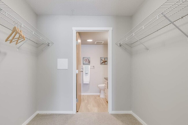 Photo - Lindgren Manor