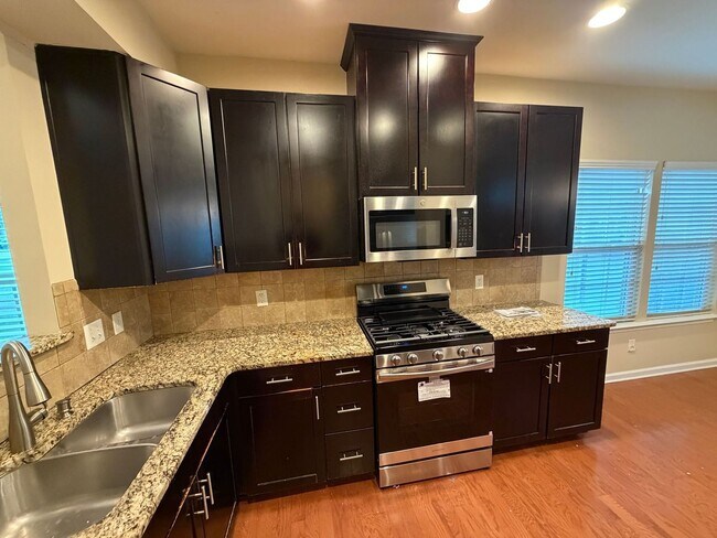 Photo - Desirable location, right off woodruff road!! All carpets just replaced, home completely repainted!!