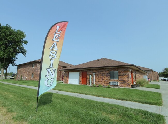 Leasing Office - The Warwick Rental