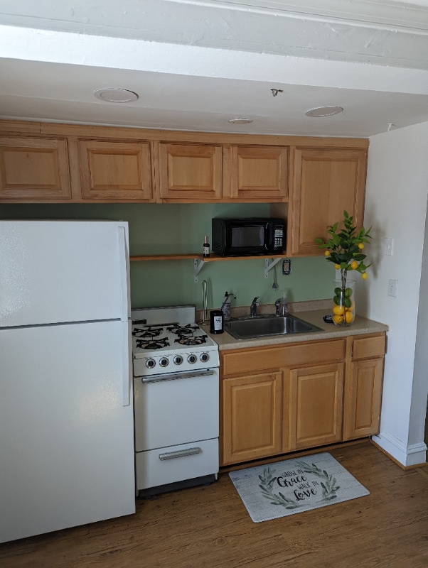 Photo - 101 E 33rd St