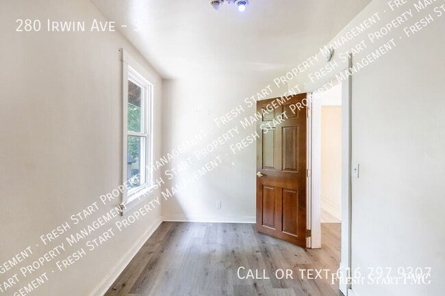 Photo - 280 Irwin Ave Unit 3