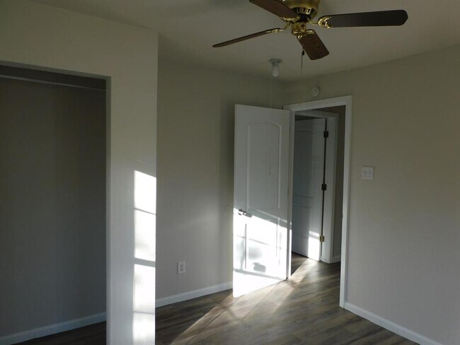 Photo - 1320 Green St