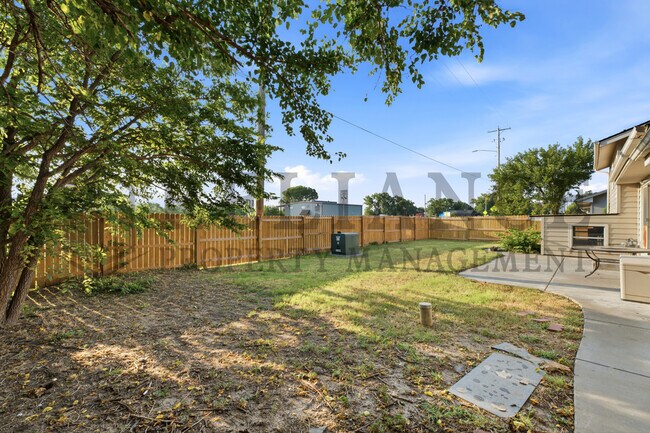 Photo - 322 S Jonathan St