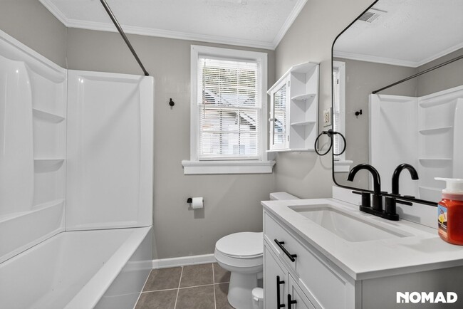 Photo - 2205 Willard St