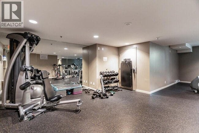 Photo - 9232 University Crescent Unit 603