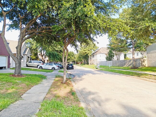 Photo - 26418 Creston Woods Dr