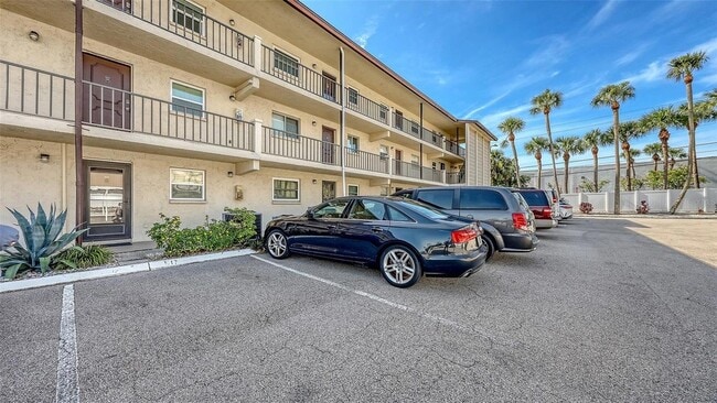 Photo - 2220 Stickney Point Rd Unit 519