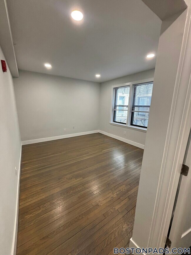 Photo - 19 Peterborough St Unit 8