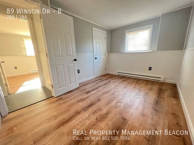 Photo - 89 Winsor Dr Unit B