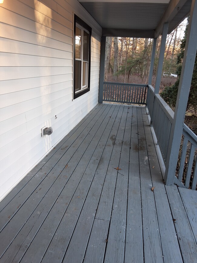 Photo - 255 Cassville Rd Unidad Right