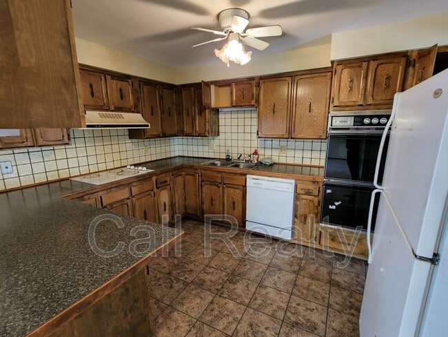 Photo - 321 S Adams St