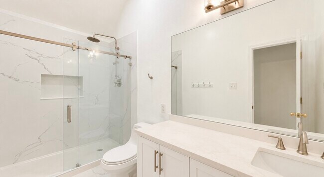 Photo - 423 Blossomwood Dr
