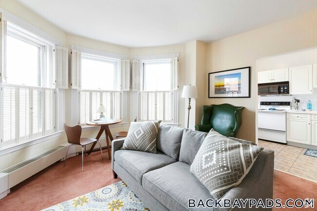 Building Photo - 383 Commonwealth Ave Rental