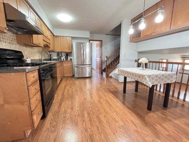 Photo - 1689 Apple Valley Rd