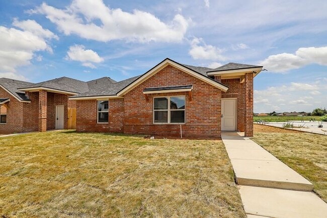 New Construction in City View! - New Construction in City View! House