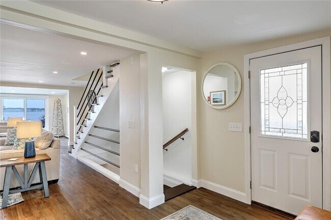 Photo - 45 White Ave