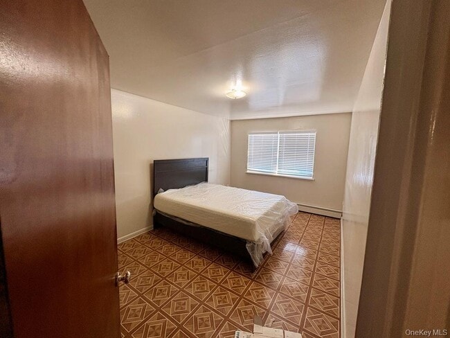 Photo - 1264 Metcalf Ave