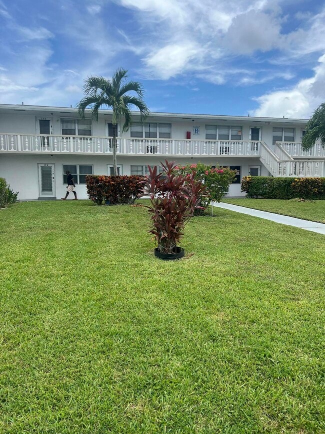 Photo - 184 Coventry H