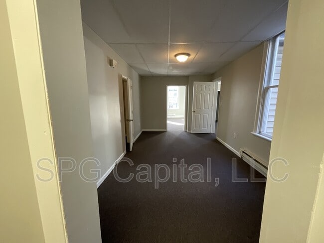Photo - 255 Chambersburg St