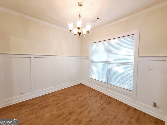 Photo - 1592 Thornwick Trace