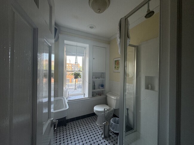 Photo - 172 Washington Ave