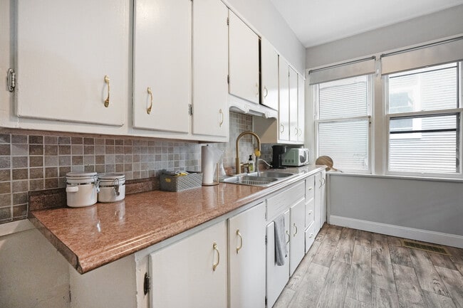 Photo - 256 Union Ave SE Unidad 1 Historic District