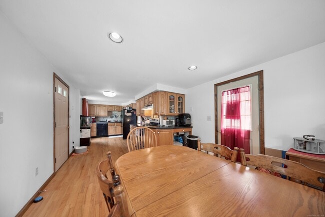 Photo - 136 Reynolds Bridge Rd