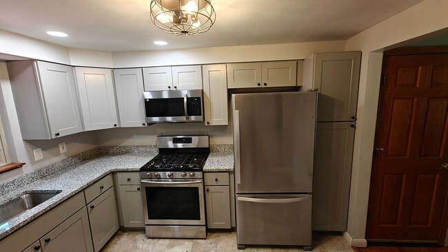 Photo - 325 Princeton Ave