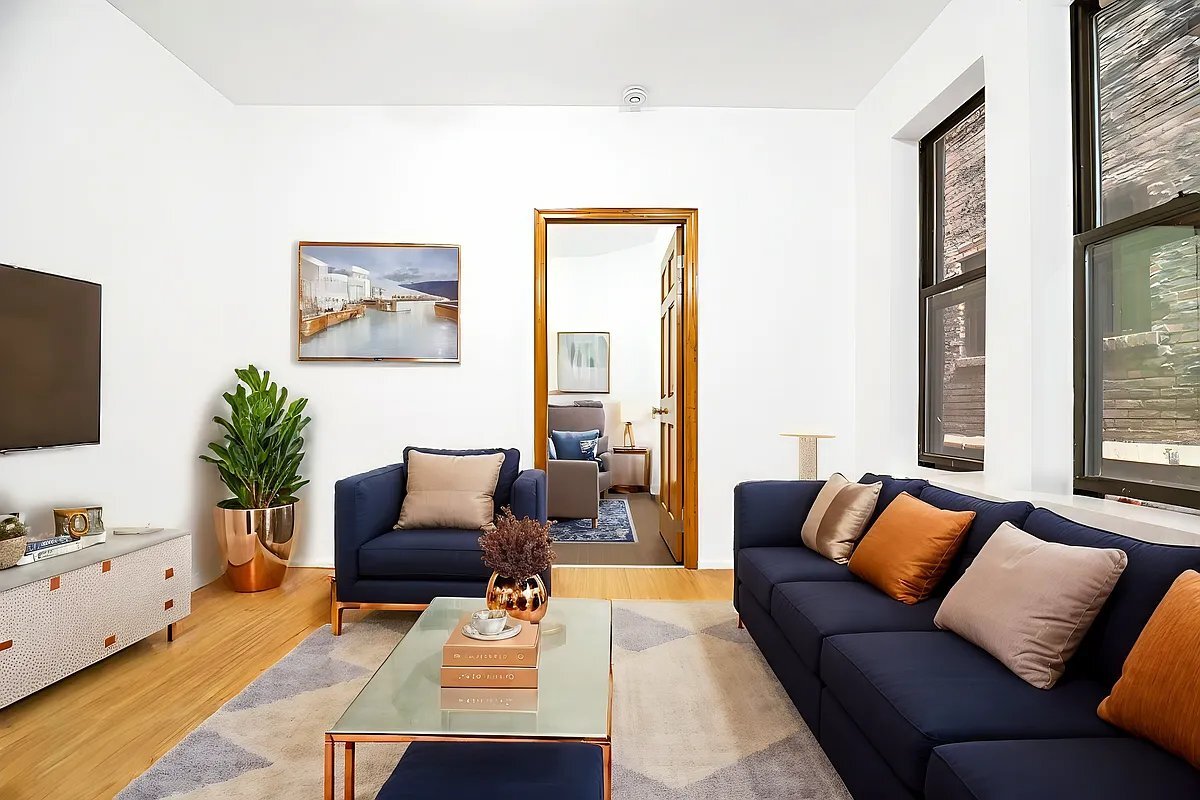 Photo - 86 E 3rd St Unidad 2D