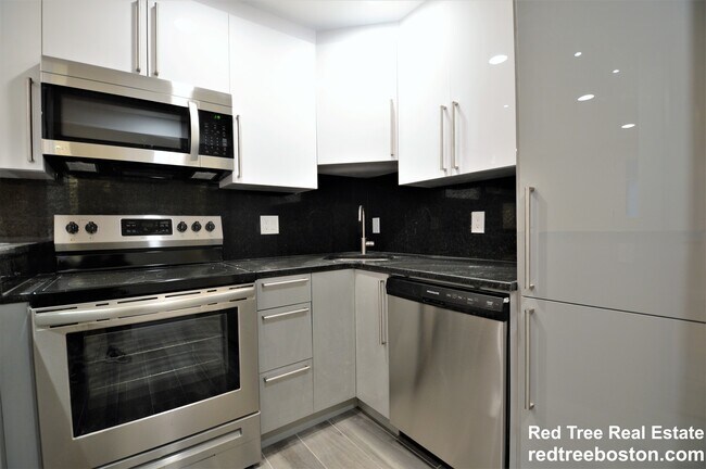 Photo - 1804 Beacon St Unit 2