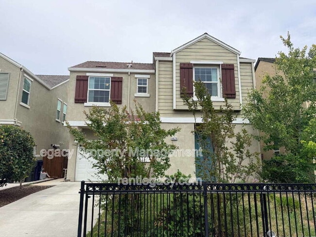 Building Photo - 4426 Dry Creek Rd