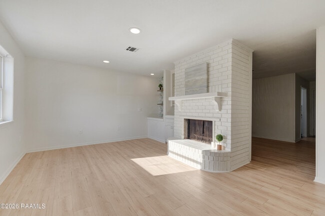 Photo - 121 Courtney Dr