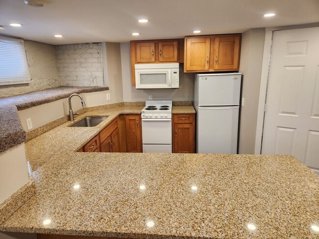 Photo - 4907 Underwood Ave Unidad 3 - Basement