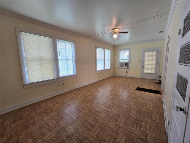 Photo - 349 St Charles St