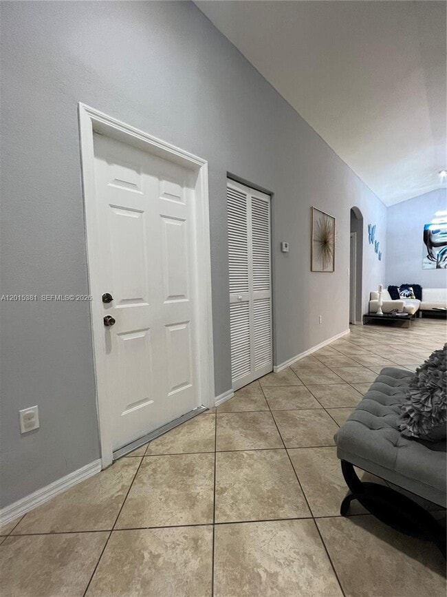 Photo - 1916 SE 14th Ct