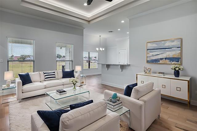 Photo - 256 Sedgewick Ave