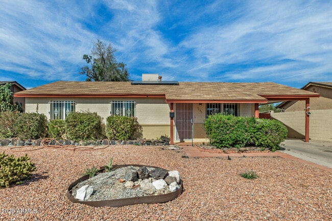 Photo - 3234 E Friess Dr