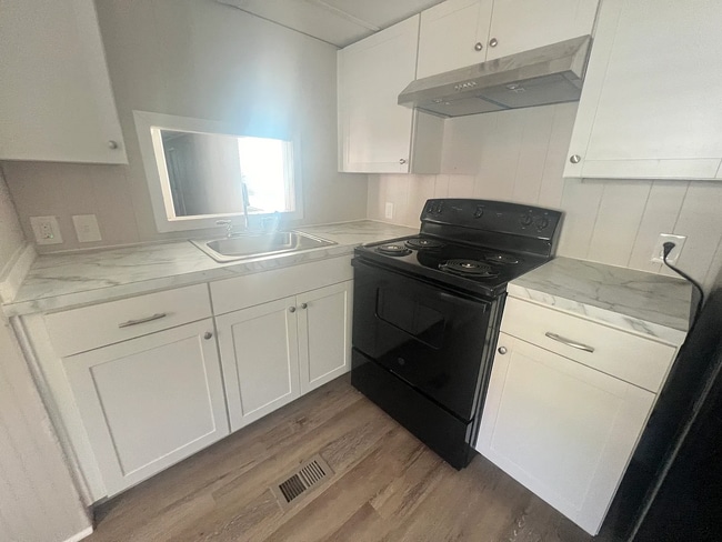 Photo - 413 W Limestone Rd Unit I