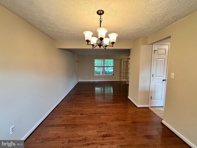 Photo - 3001 Gatepost Ln