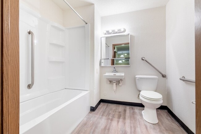 Photo - Clearwater River Apartments